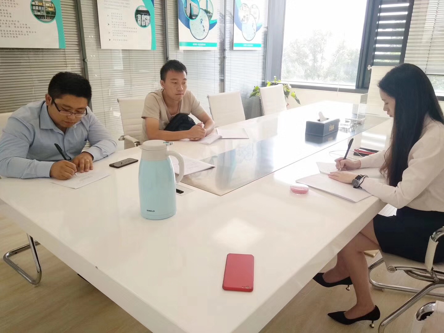 熱烈祝賀黃總、彭總簽約創綠家衢州市區級代理！